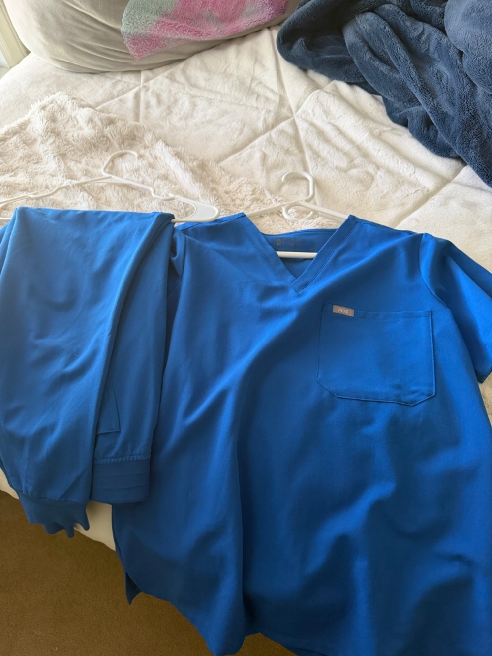 SOLD Figs Women's Catarina Scrub Top and Zamora Jogger Scrub Pants in Royal Blue